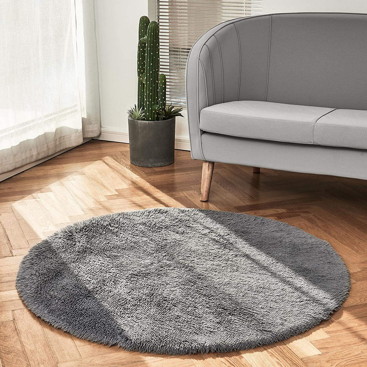Machine Washable 4x4 Feet Round Area Rug for Bedroom, Dorm Room, Fluffy Soft Faux Fur Rugs Non-Slip Floor Carpet, Kids Nursery Modern Home Decor Grey