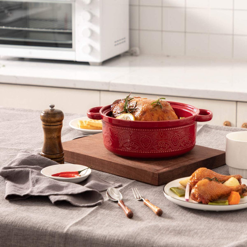 Casserole Dish, 2 Quart Round Ceramic Bakeware with Cover, Lace Emboss Baking Dish for Dinner, Banquet and Party (Red)