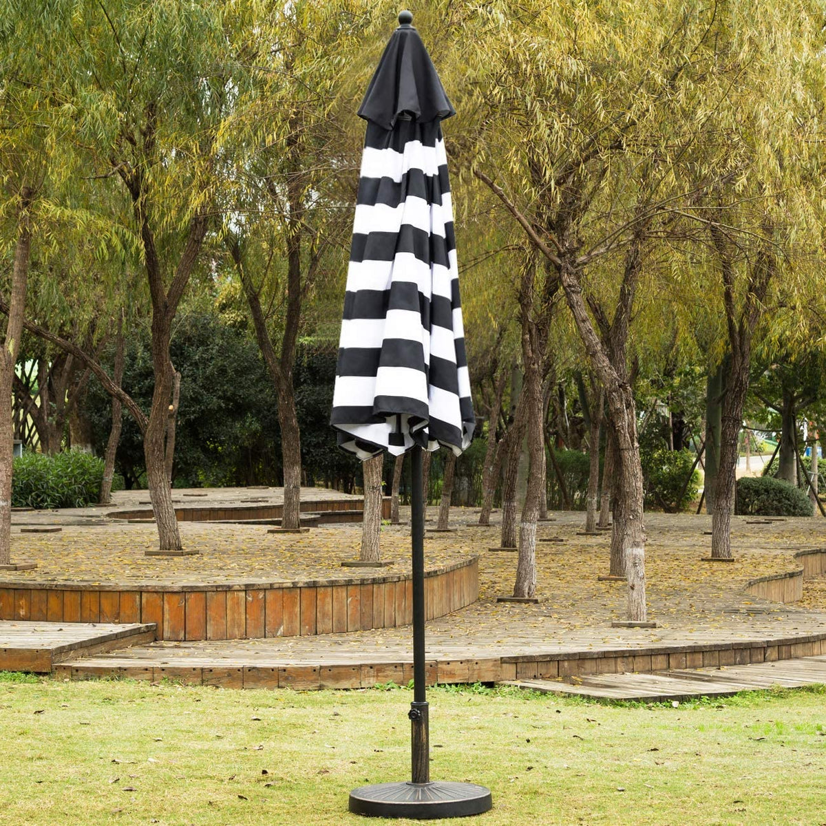 Patio, Lawn & Garden 9' Patio Umbrella Outdoor Table Umbrella with 8 Sturdy Ribs (Black and White)